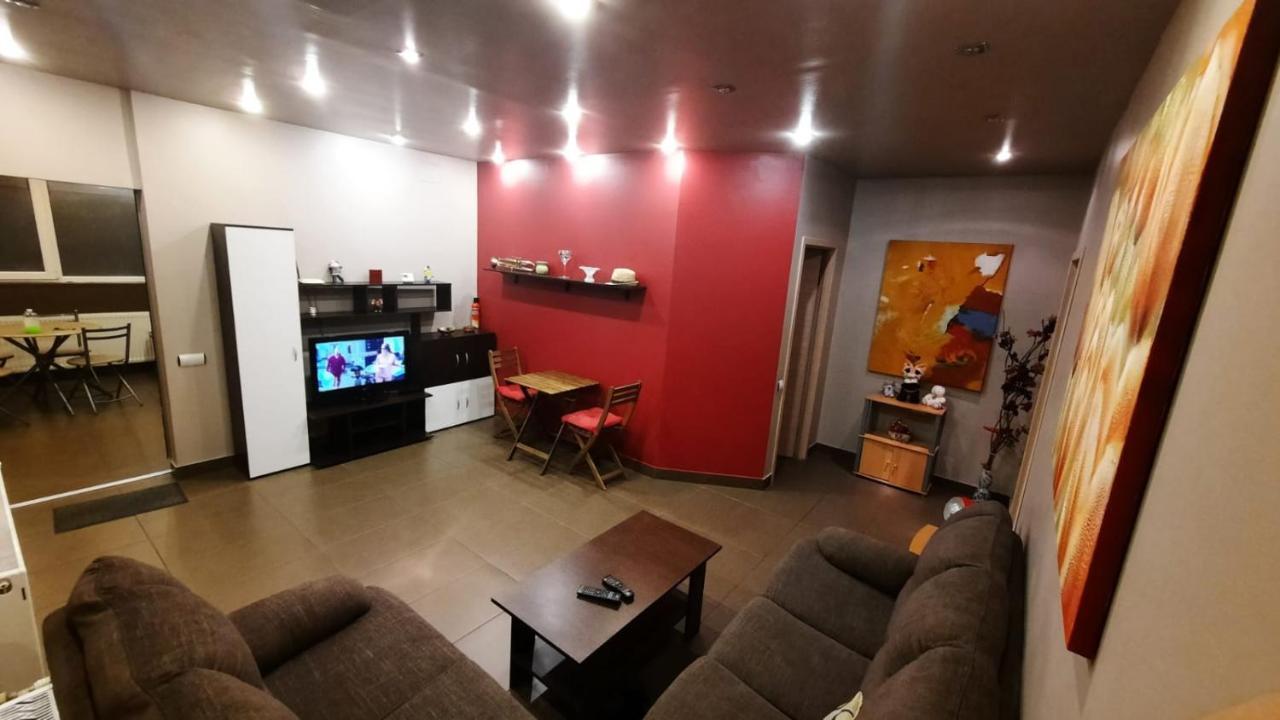 דירות בוקרשט Penthouse Larry מראה חיצוני תמונה